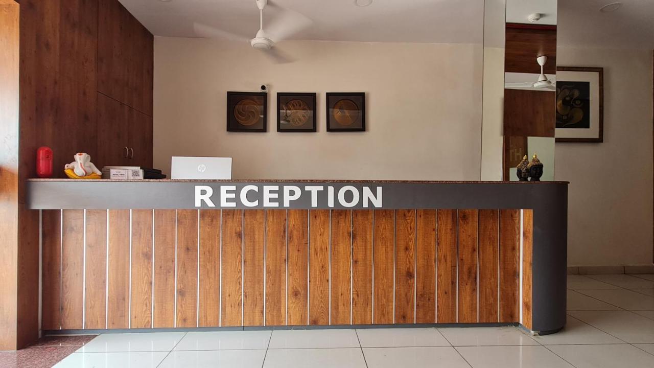 Hotel Tirth Ankleshwar Ngoại thất bức ảnh