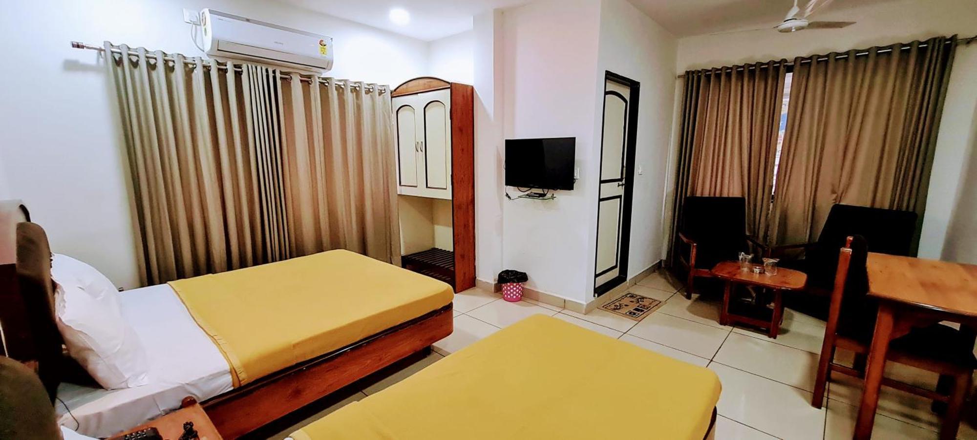 Hotel Tirth Ankleshwar Ngoại thất bức ảnh